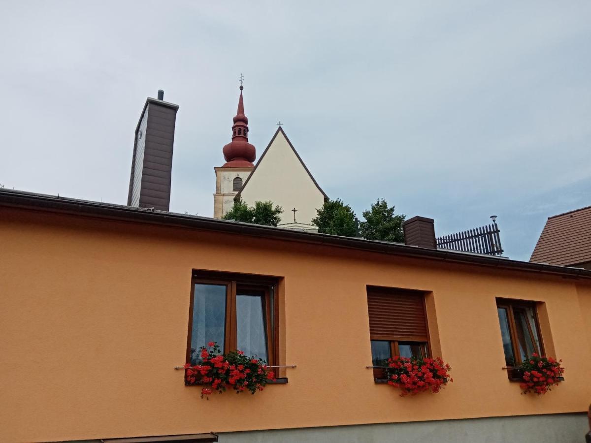 Apartman Pod Kostelem Strazov Exterior foto